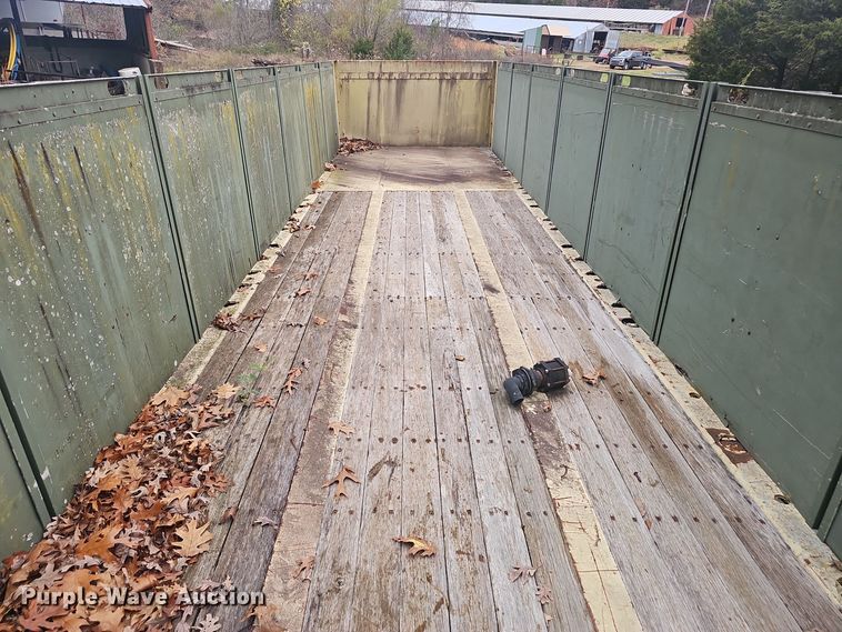 image for item OC9114 1979 Southwest Truck Body Co. M871 flatbed trailer