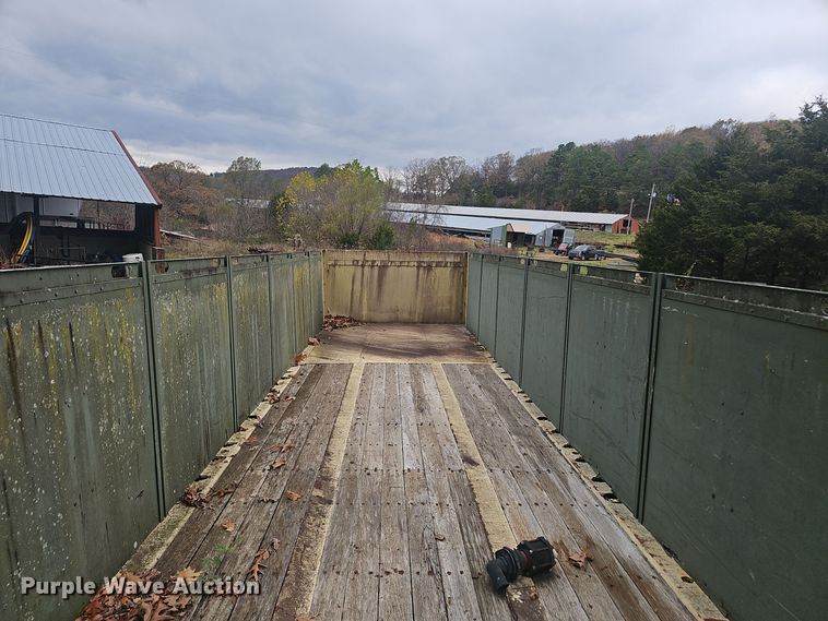 image for item OC9114 1979 Southwest Truck Body Co. M871 flatbed trailer