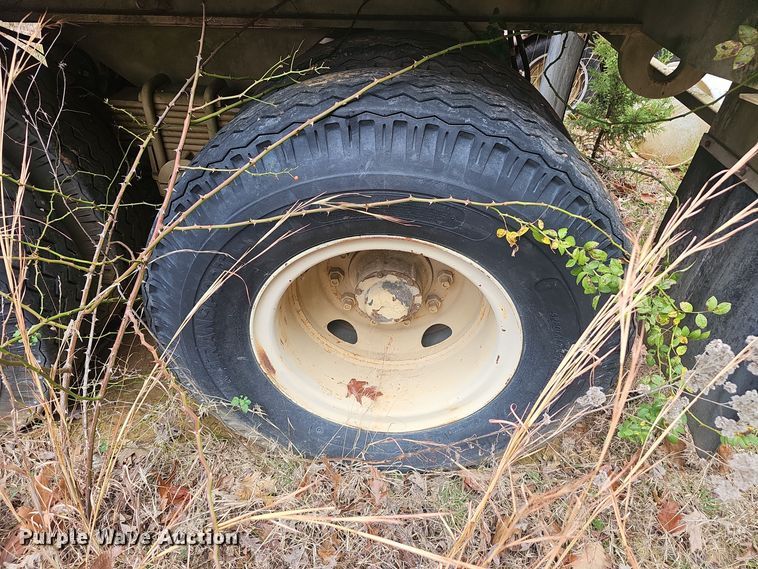 image for item OC9114 1979 Southwest Truck Body Co. M871 flatbed trailer