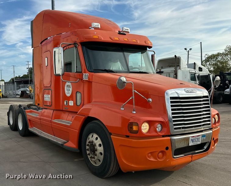 image for item OG9671 2009 Freightliner  Century Class semi truck