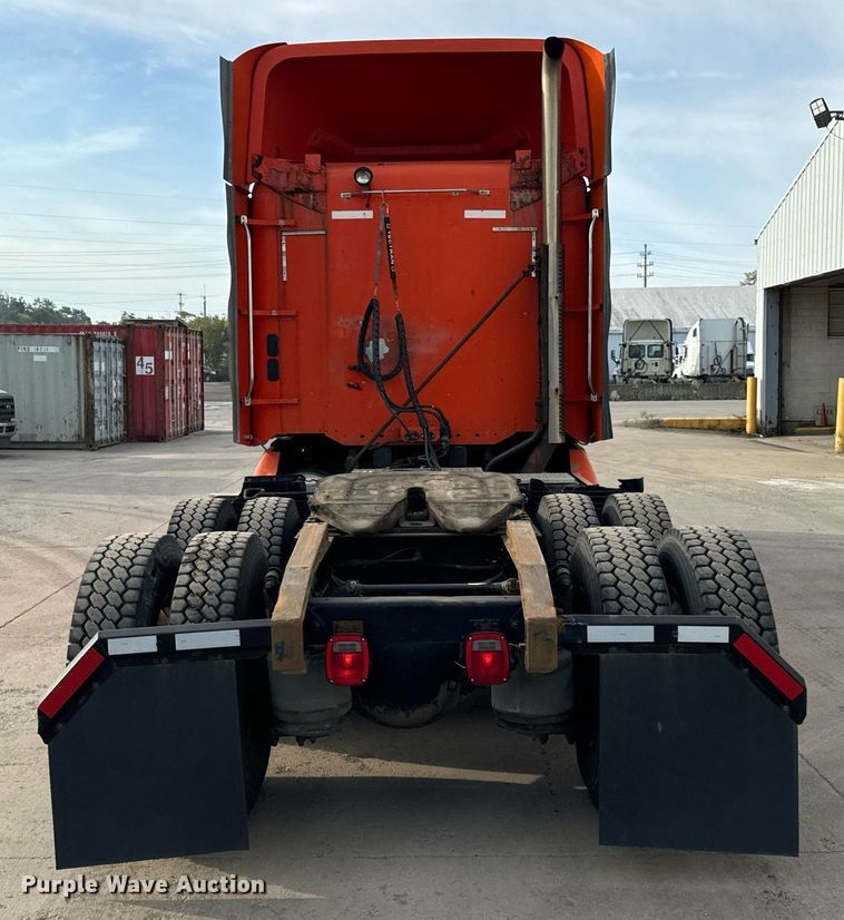 image for item OG9671 2009 Freightliner  Century Class semi truck