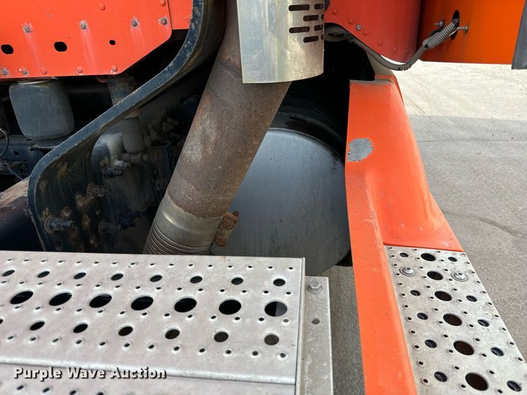 image for item OG9671 2009 Freightliner  Century Class semi truck