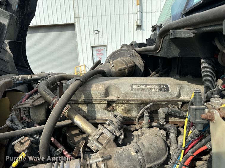 image for item OG9674 2009 Freightliner Columbia 120 semi truck