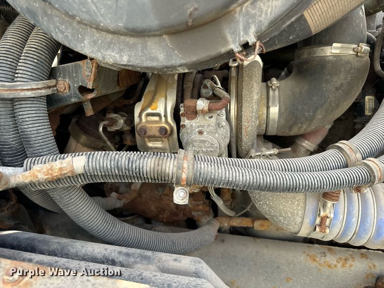 image for item OG9674 2009 Freightliner Columbia 120 semi truck