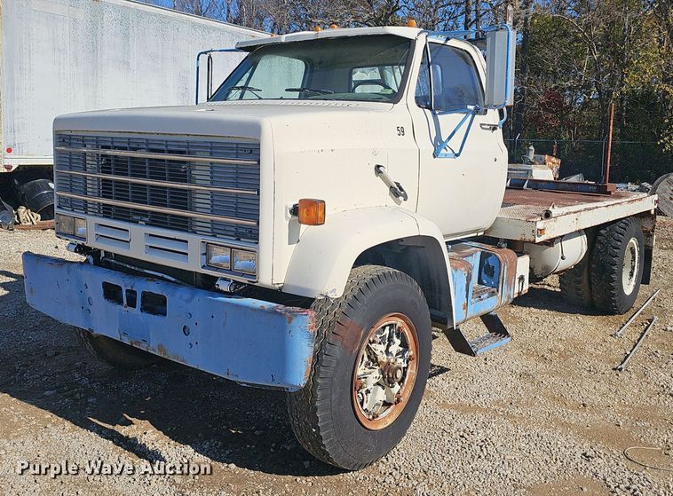 image for item OJ9083 1980 Chevrolet Brigadier  winch truck