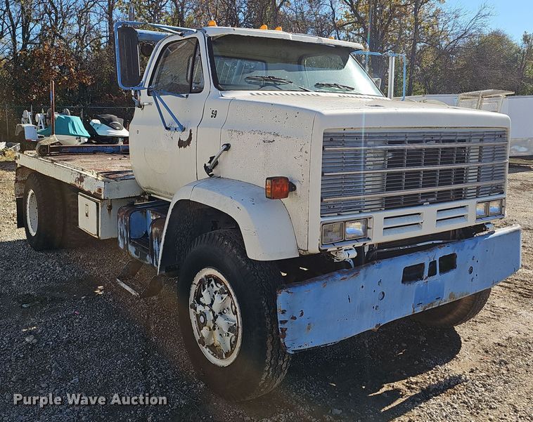 image for item OJ9083 1980 Chevrolet Brigadier  winch truck