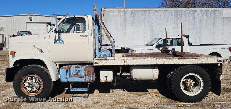 image for item OJ9083 1980 Chevrolet Brigadier  winch truck