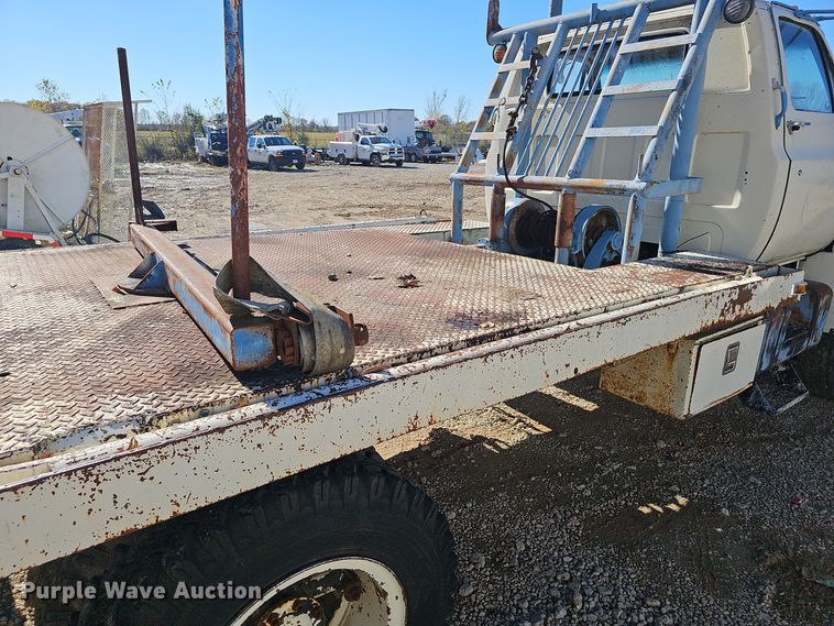 image for item OJ9083 1980 Chevrolet Brigadier  winch truck