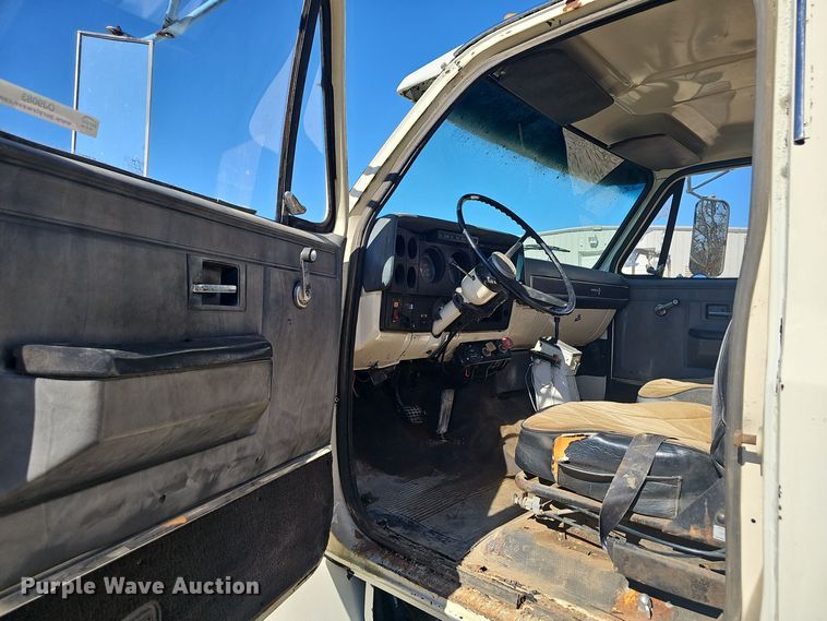 image for item OJ9083 1980 Chevrolet Brigadier  winch truck