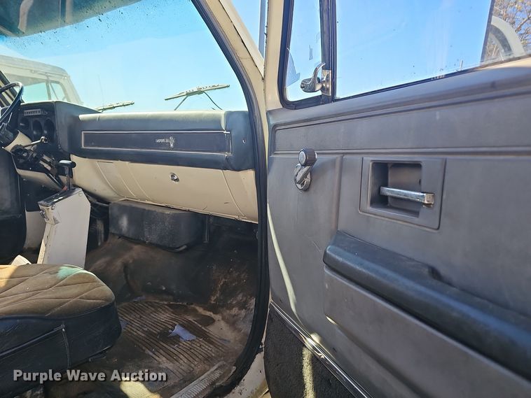 image for item OJ9083 1980 Chevrolet Brigadier  winch truck