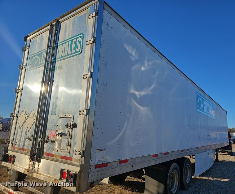 image for item OJ9101 2008 Wabash refrigerated van trailer