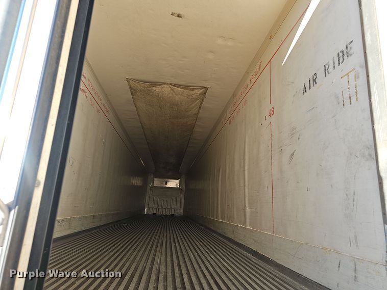 image for item OJ9101 2008 Wabash refrigerated van trailer