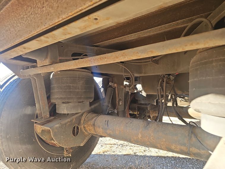 image for item OJ9101 2008 Wabash refrigerated van trailer