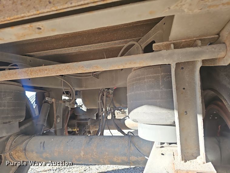 image for item OJ9101 2008 Wabash refrigerated van trailer