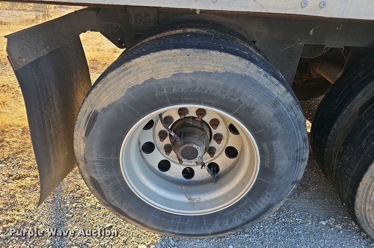 image for item OJ9101 2008 Wabash refrigerated van trailer