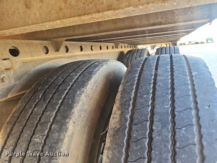 image for item OJ9101 2008 Wabash refrigerated van trailer