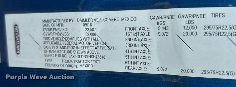 image for item YY0014 2017 Freightliner Cascadia 125 semi truck