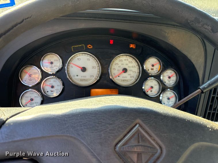 image for item DM1863 2012 International Prostar semi truck