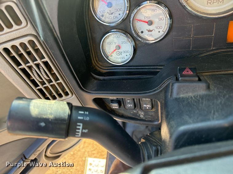 image for item DM1863 2012 International Prostar semi truck