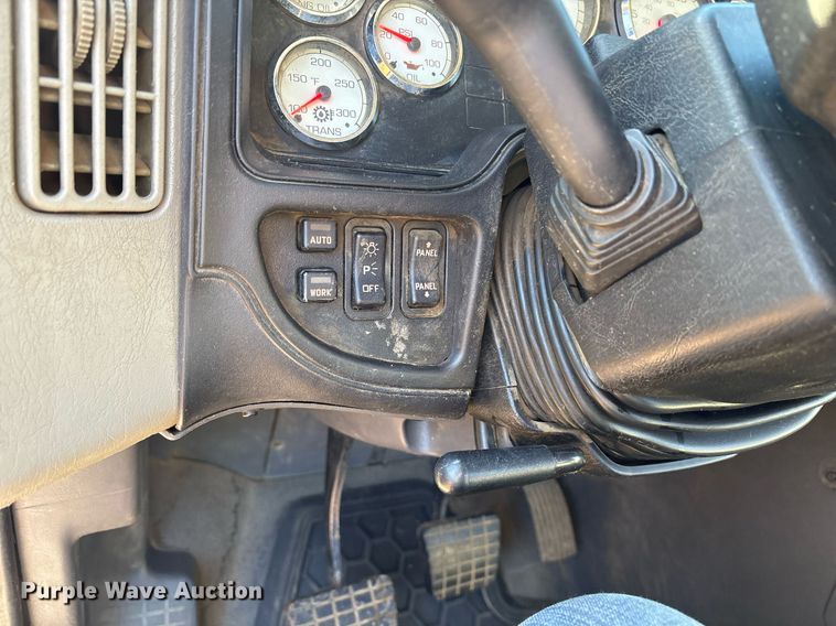 image for item DM1863 2012 International Prostar semi truck