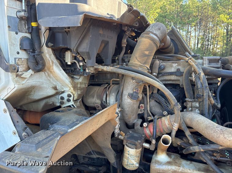 image for item DM1863 2012 International Prostar semi truck