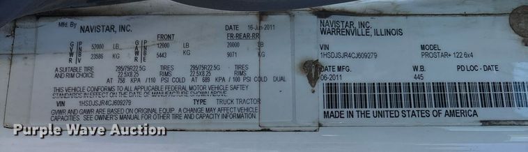 image for item DM1863 2012 International Prostar semi truck