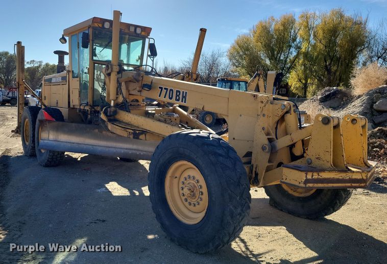 image for item DN3630 1996 John Deere 770BH motor grader