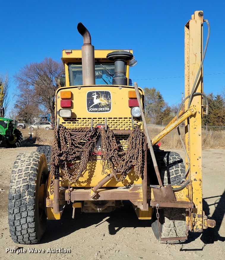 image for item DN3630 1996 John Deere 770BH motor grader