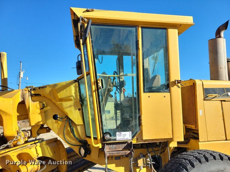 image for item DN3630 1996 John Deere 770BH motor grader