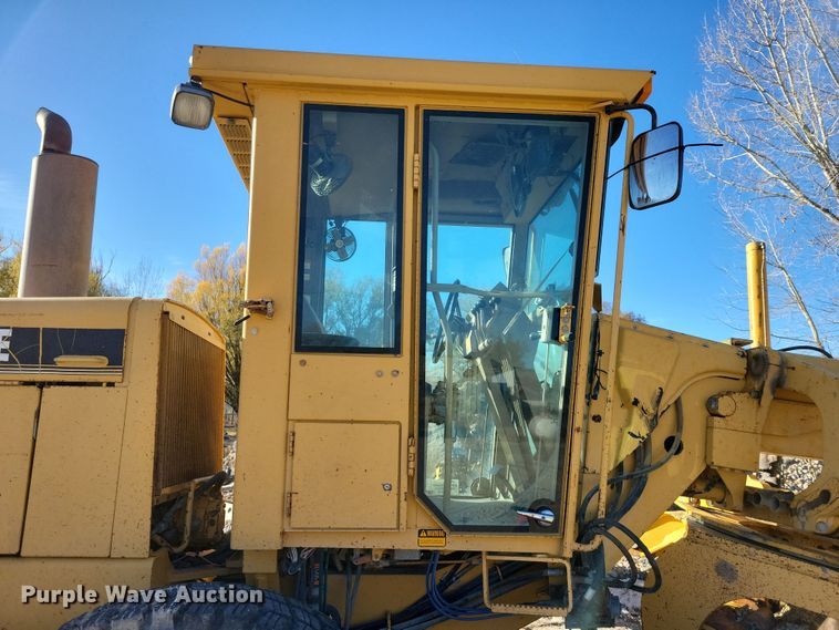 image for item DN3630 1996 John Deere 770BH motor grader