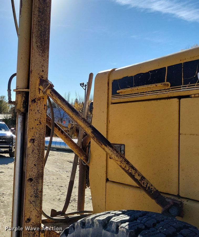 image for item DN3630 1996 John Deere 770BH motor grader