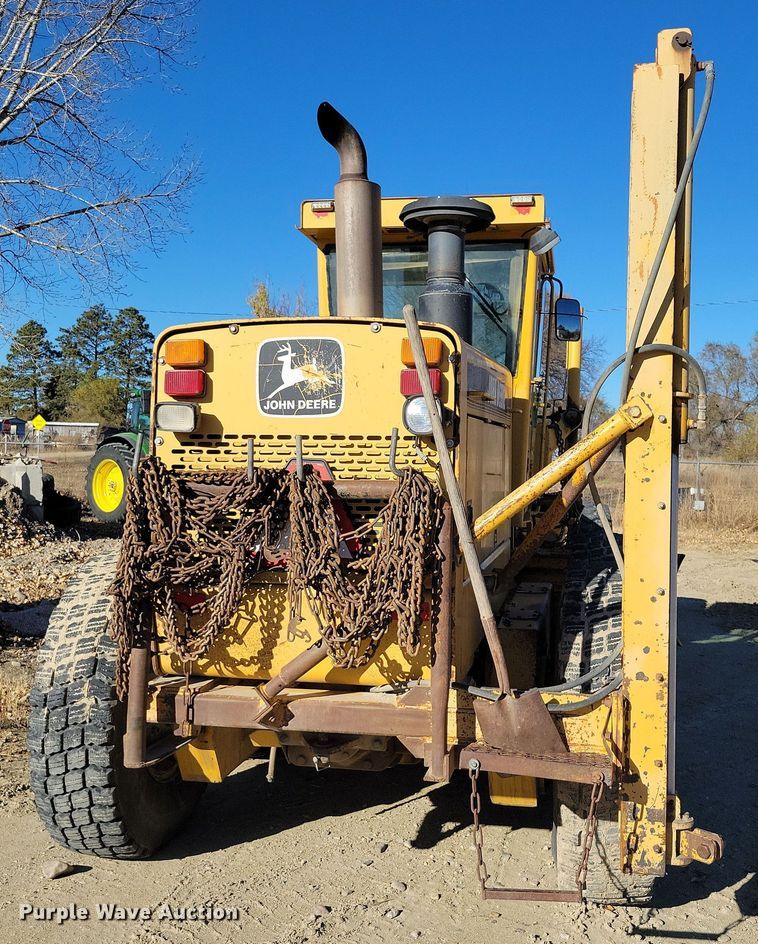 image for item DN3630 1996 John Deere 770BH motor grader