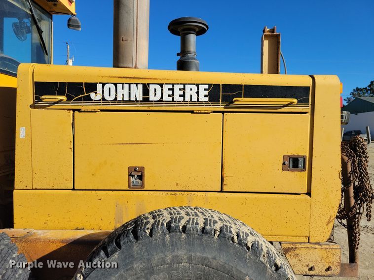 image for item DN3630 1996 John Deere 770BH motor grader