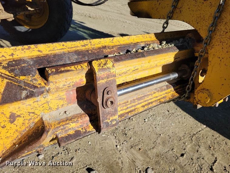 image for item DN3630 1996 John Deere 770BH motor grader