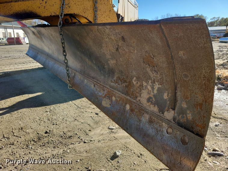 image for item DN3630 1996 John Deere 770BH motor grader