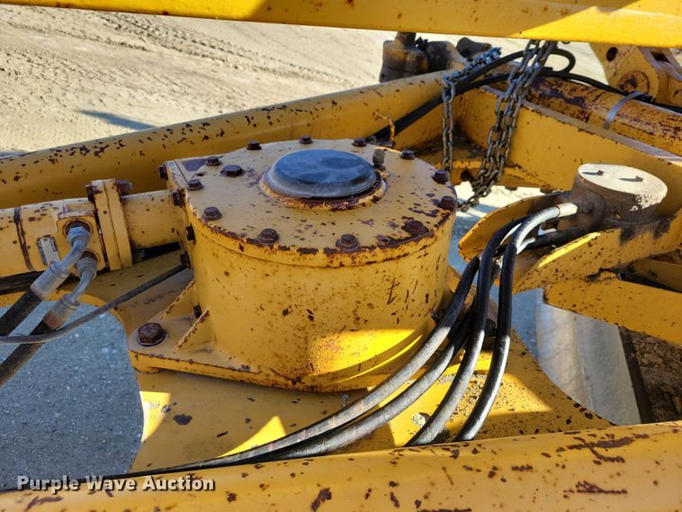 image for item DN3630 1996 John Deere 770BH motor grader