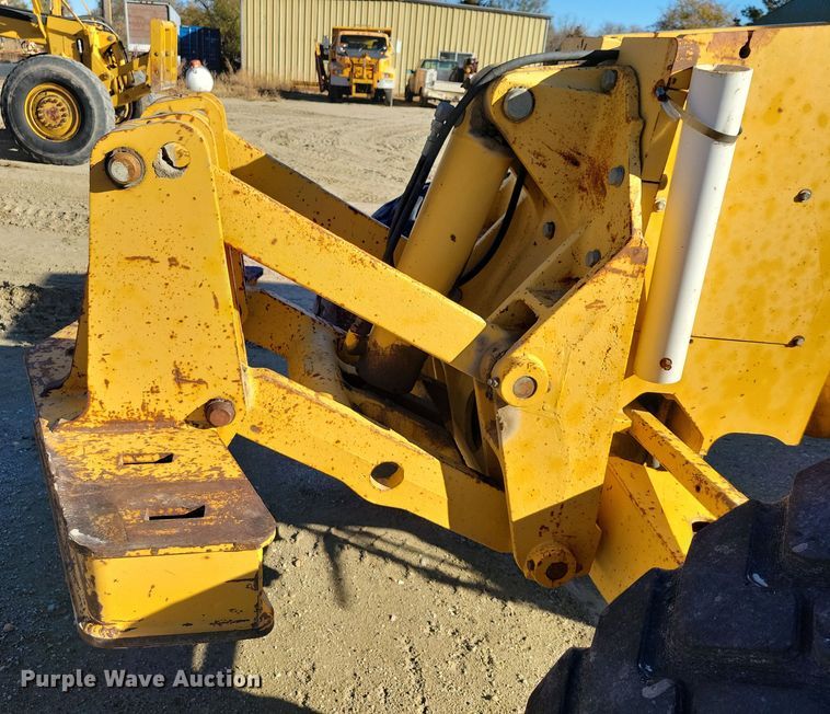 image for item DN3630 1996 John Deere 770BH motor grader