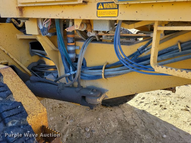 image for item DN3630 1996 John Deere 770BH motor grader