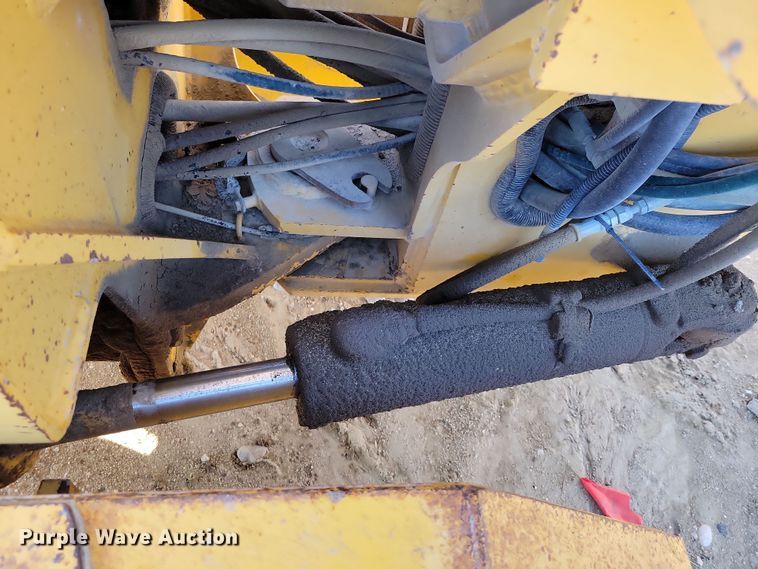 image for item DN3630 1996 John Deere 770BH motor grader