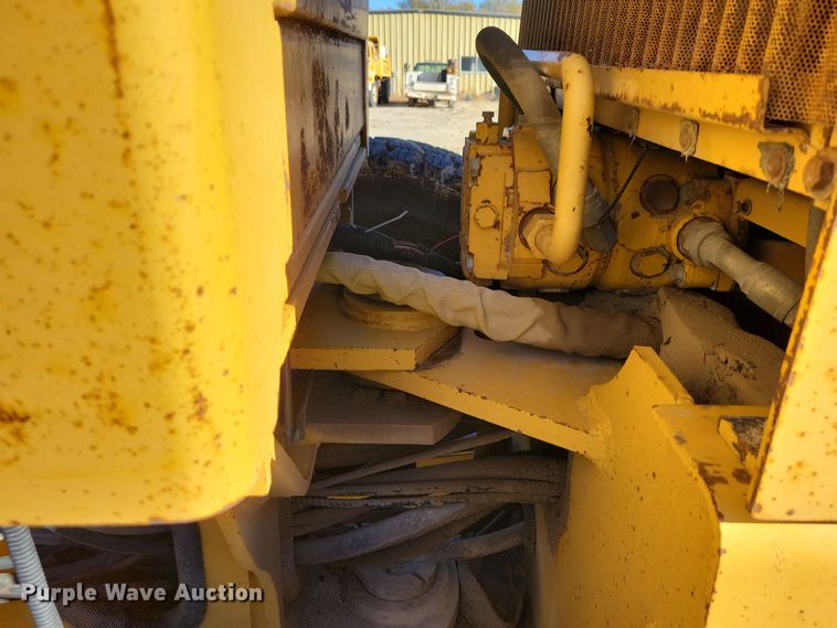 image for item DN3630 1996 John Deere 770BH motor grader