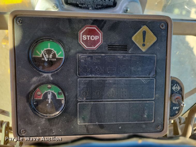 image for item DN3630 1996 John Deere 770BH motor grader