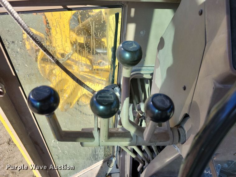 image for item DN3630 1996 John Deere 770BH motor grader