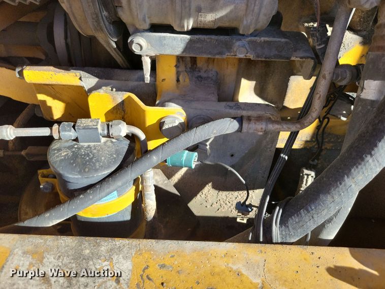 image for item DN3630 1996 John Deere 770BH motor grader