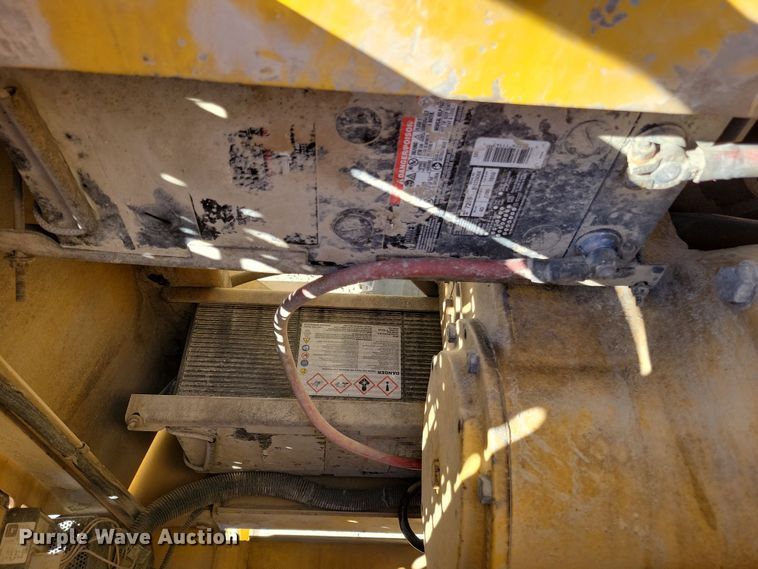 image for item DN3630 1996 John Deere 770BH motor grader