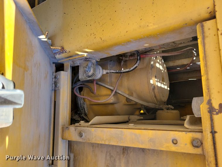 image for item DN3630 1996 John Deere 770BH motor grader