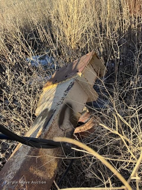 image for item DN3630 1996 John Deere 770BH motor grader