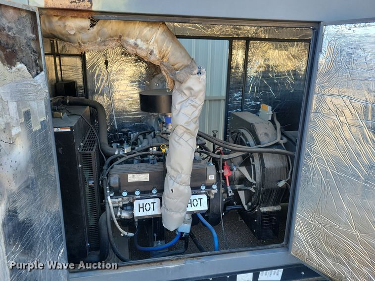 image for item DN3647 2011 Generac generator