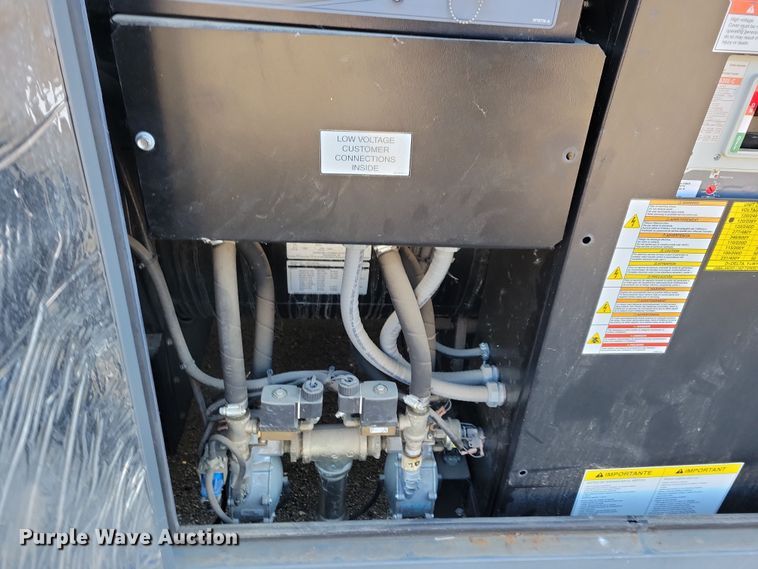 image for item DN3647 2011 Generac generator