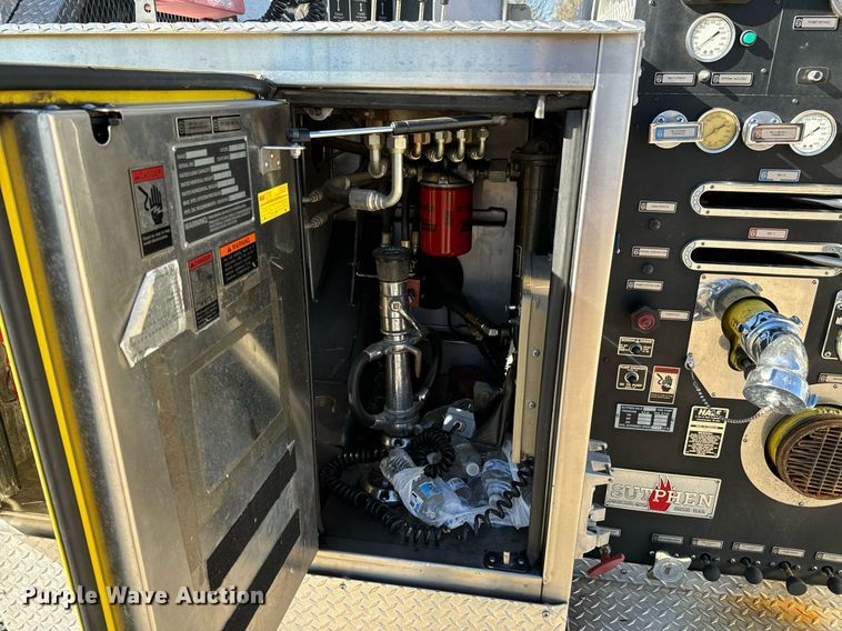 image for item DO0465 1997 Sutphen ladder fire truck