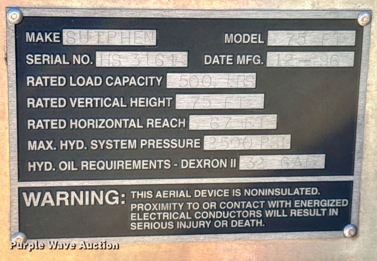 image for item DO0465 1997 Sutphen ladder fire truck